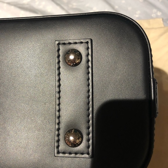 Louis Vuitton Alma BB - Picture 11 of 13